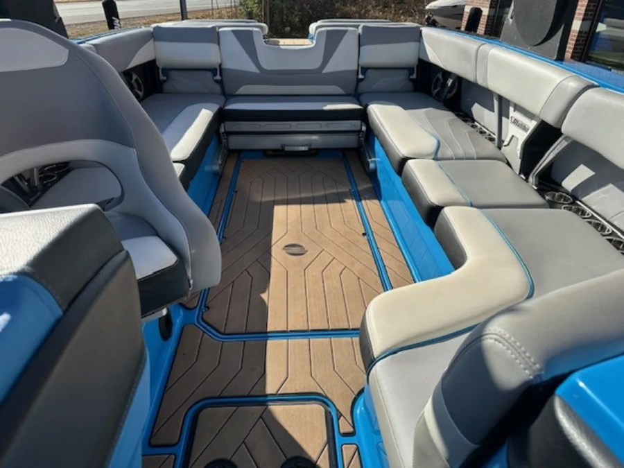 2018 Malibu Boats Wakesetter 24 MXZ for sale in Excelsior, Minnesota