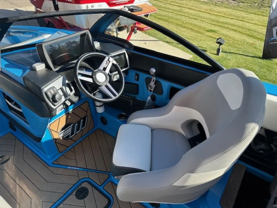 2018 Malibu Boats Wakesetter 24 MXZ for sale in Excelsior, Minnesota