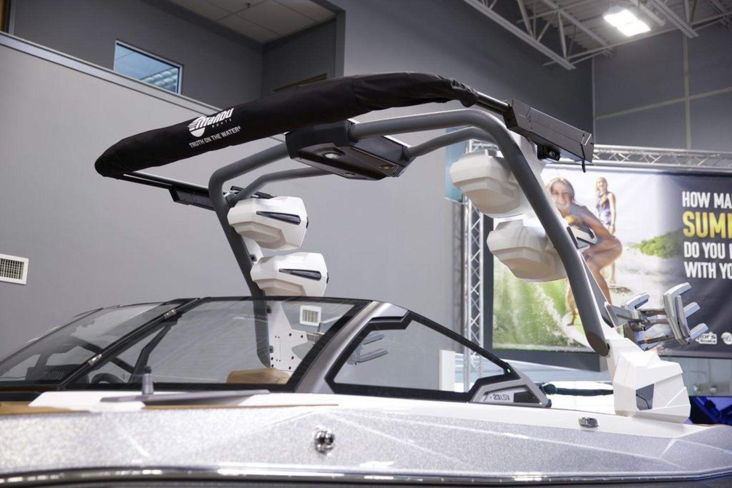 2026 Malibu Boats 23 LSV
