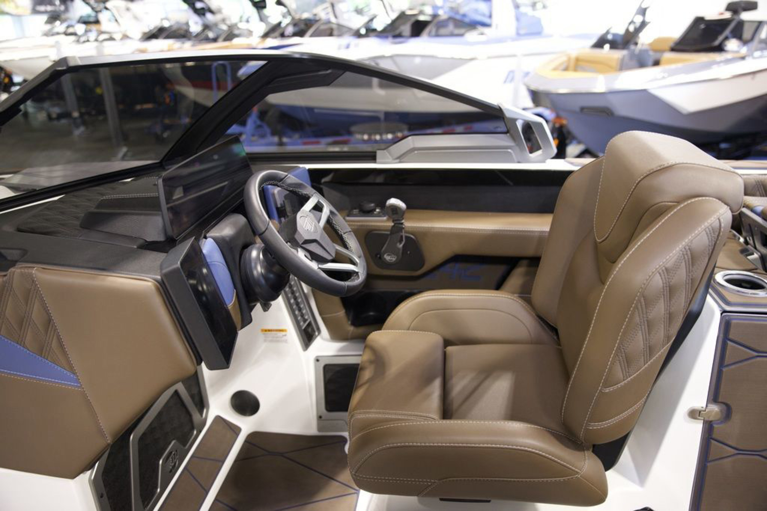 2026 Malibu Boats M242