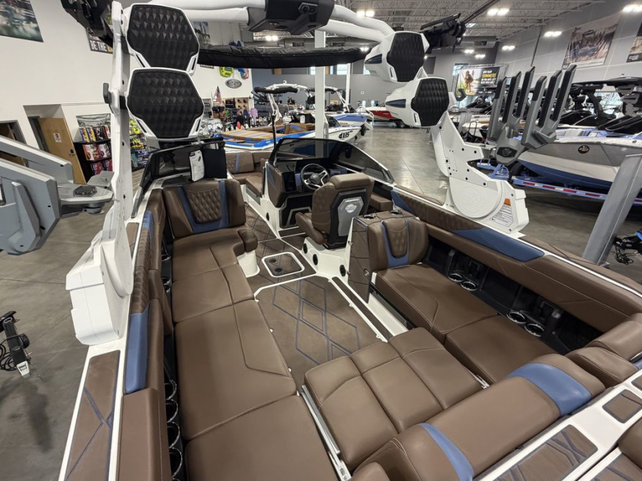 2026 Malibu Boats M242 for sale in DRAPER, Utah
