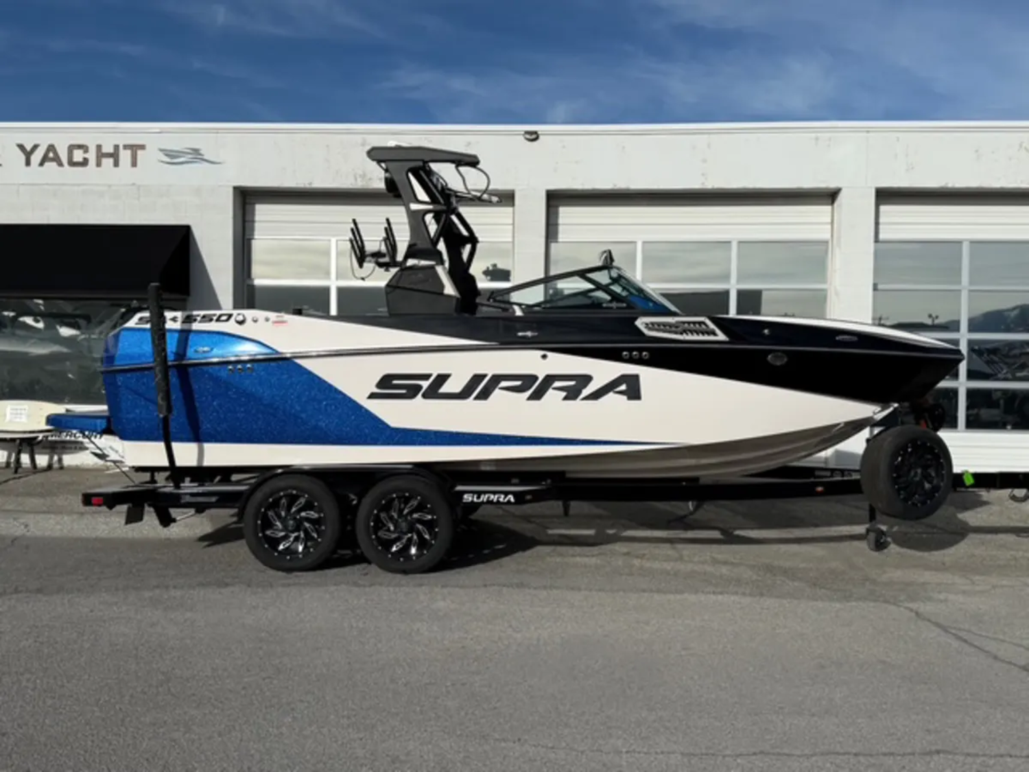 2020 22' Supra "SA550" Bowrider