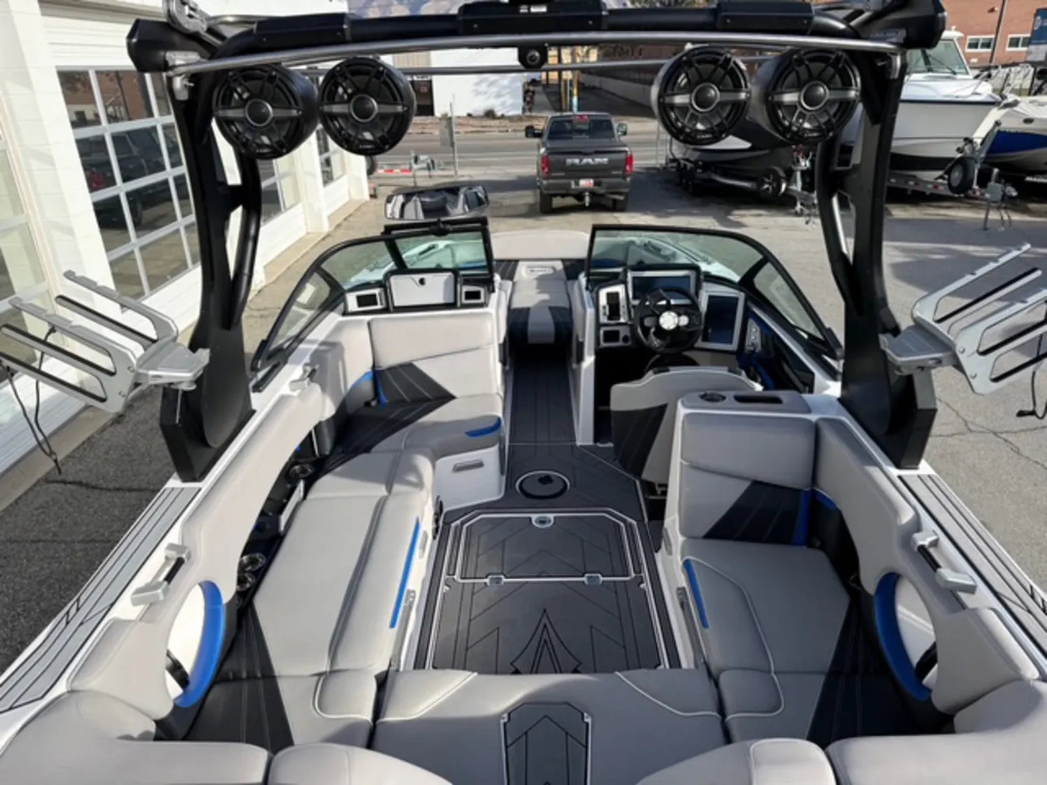 2020 22' Supra "SA550" Bowrider