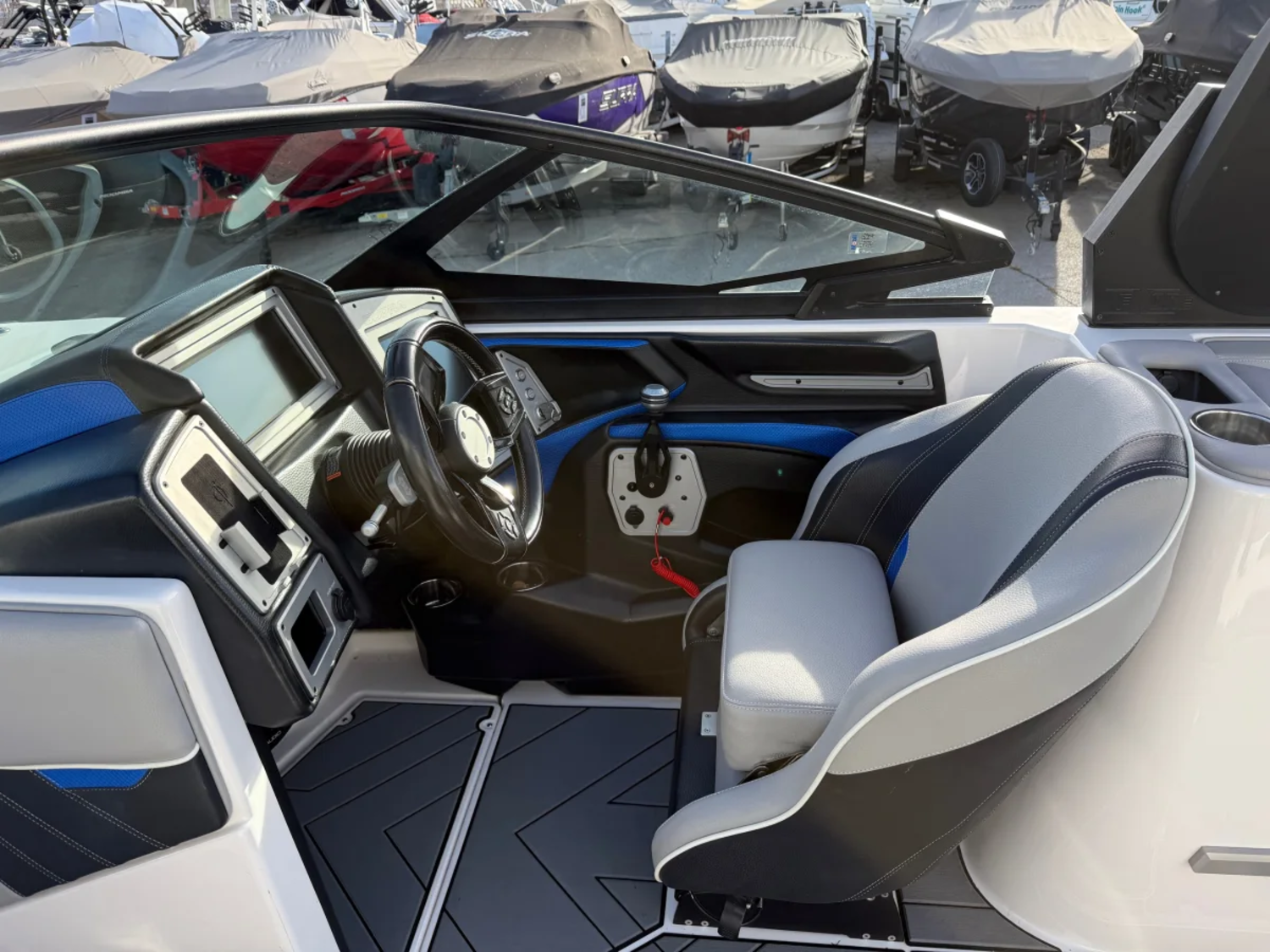 2020 22' Supra "SA550" Bowrider