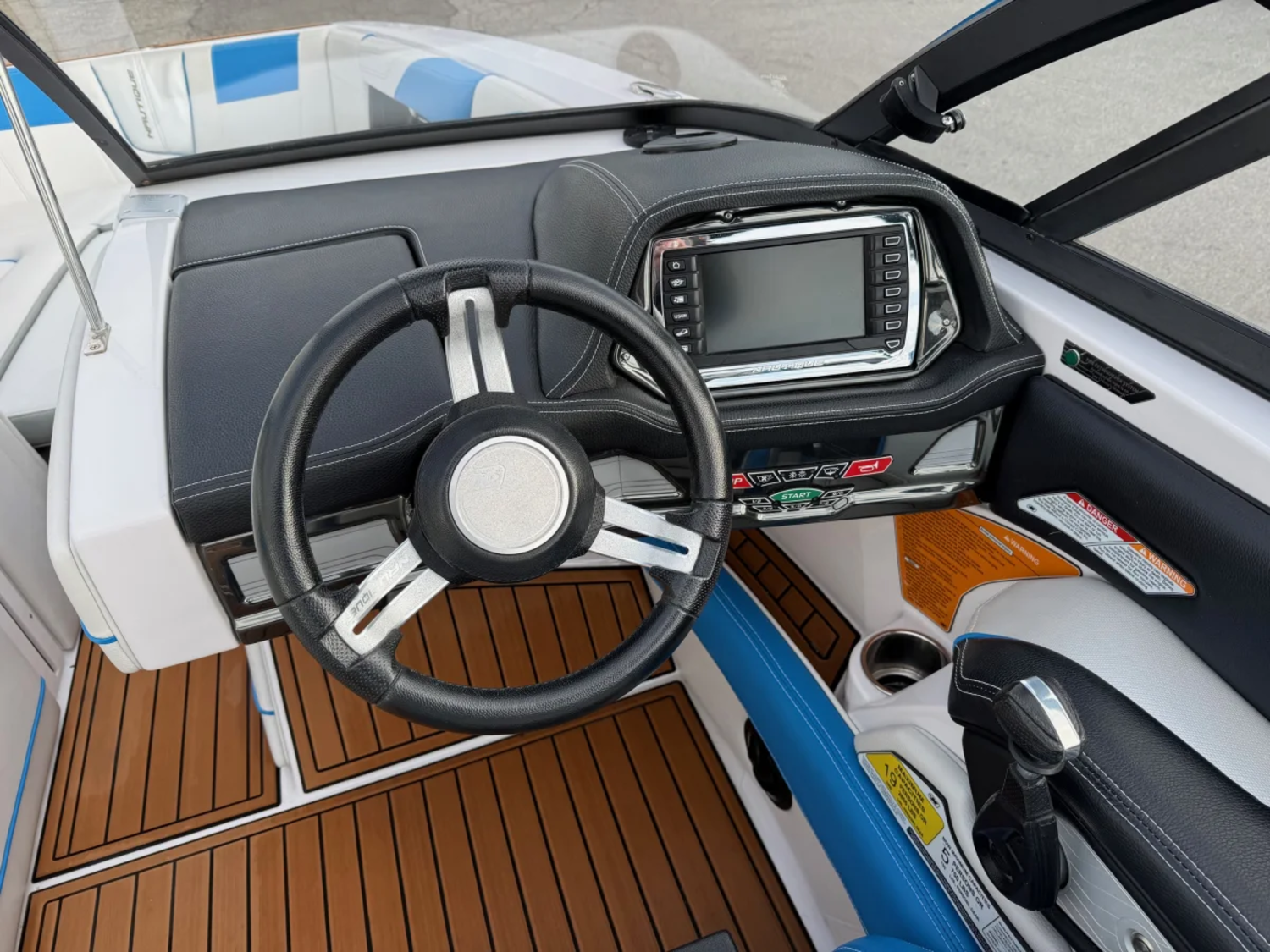 2015 25' Super Air Nautique "G25" Bowrider