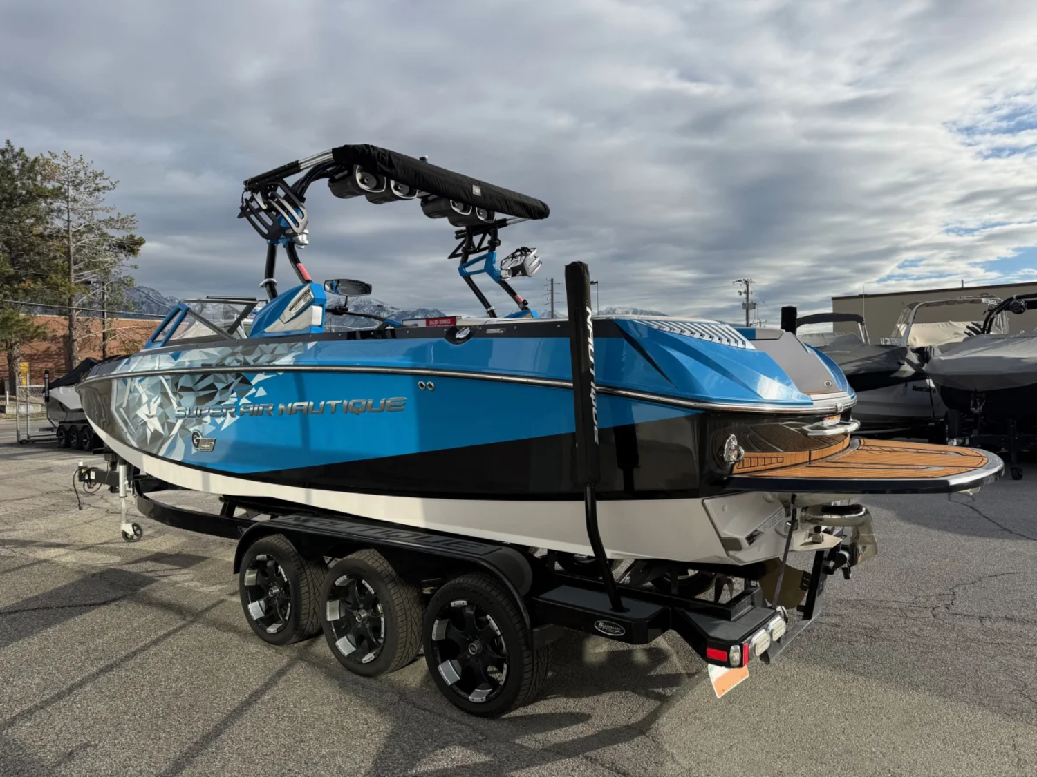 2015 25' Super Air Nautique "G25" Bowrider