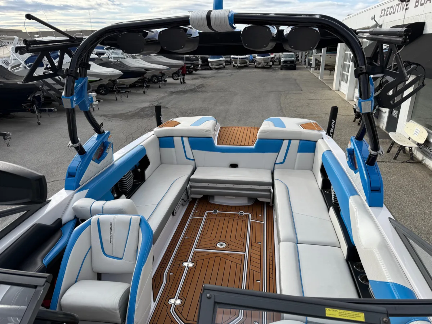 2015 25' Super Air Nautique "G25" Bowrider