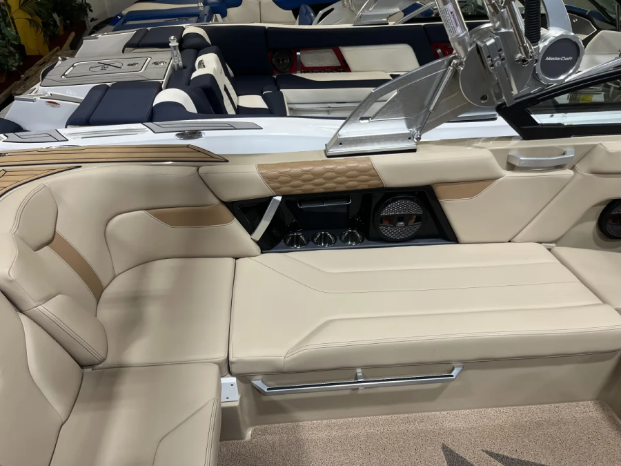 2023 Mastercraft Boats XT22 for sale in Brookfield, Connecticut