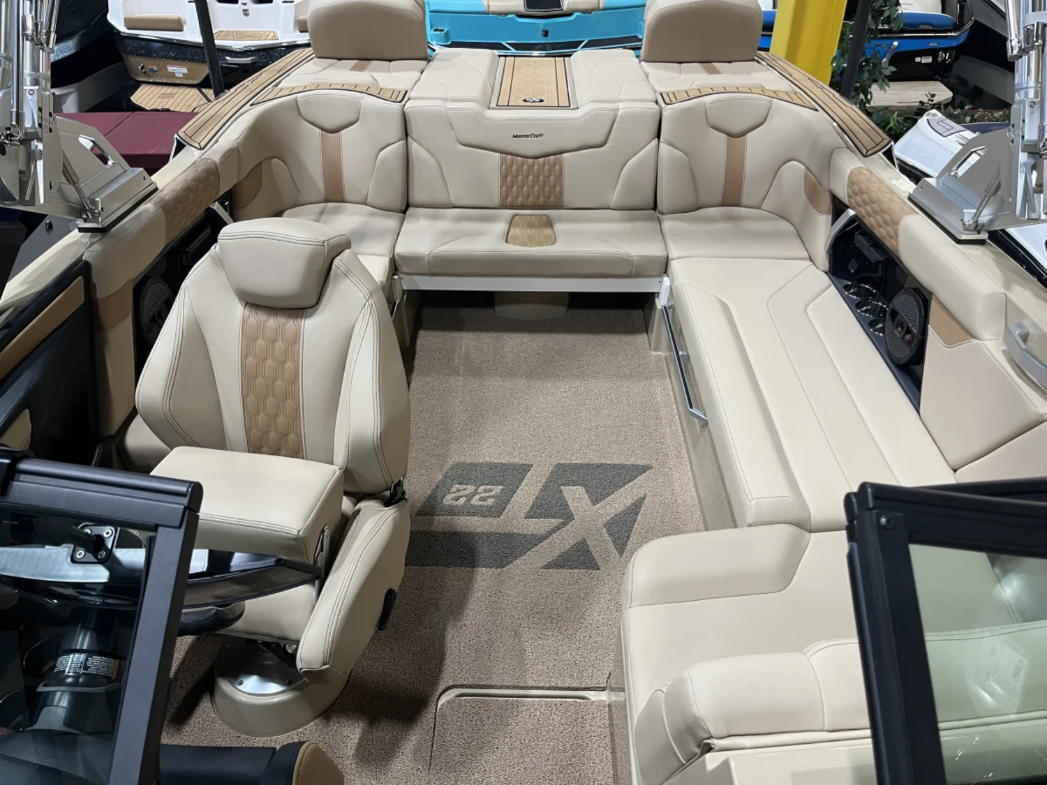 2023 Mastercraft XT-22