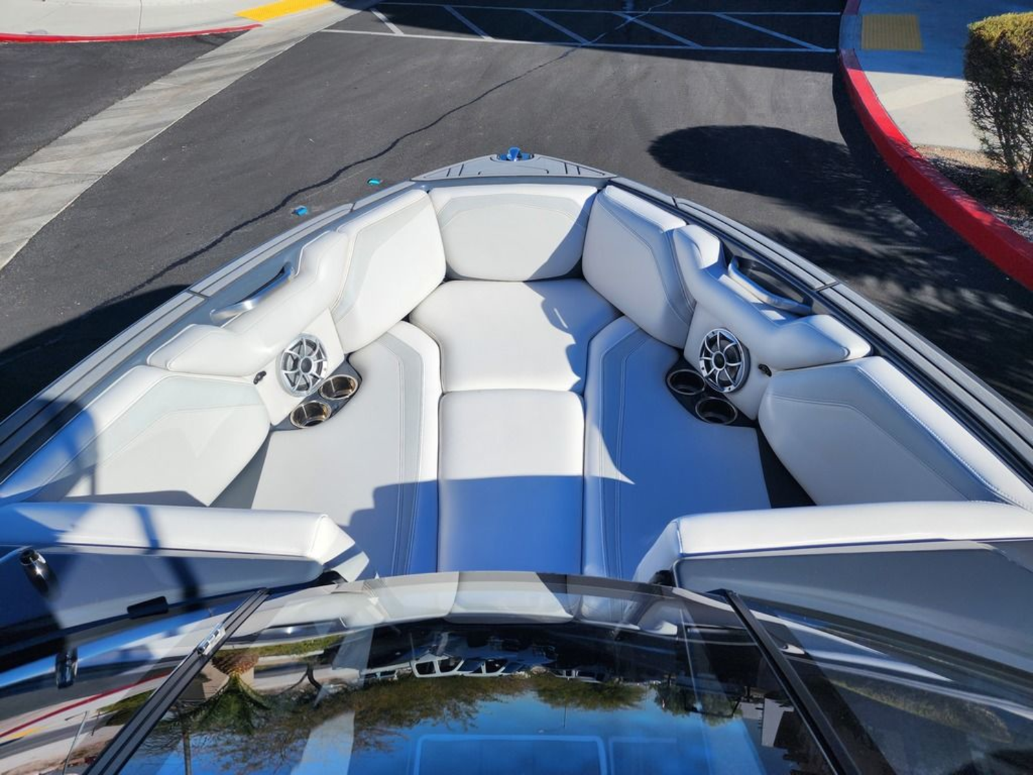 2018 Axis Wake Research T23