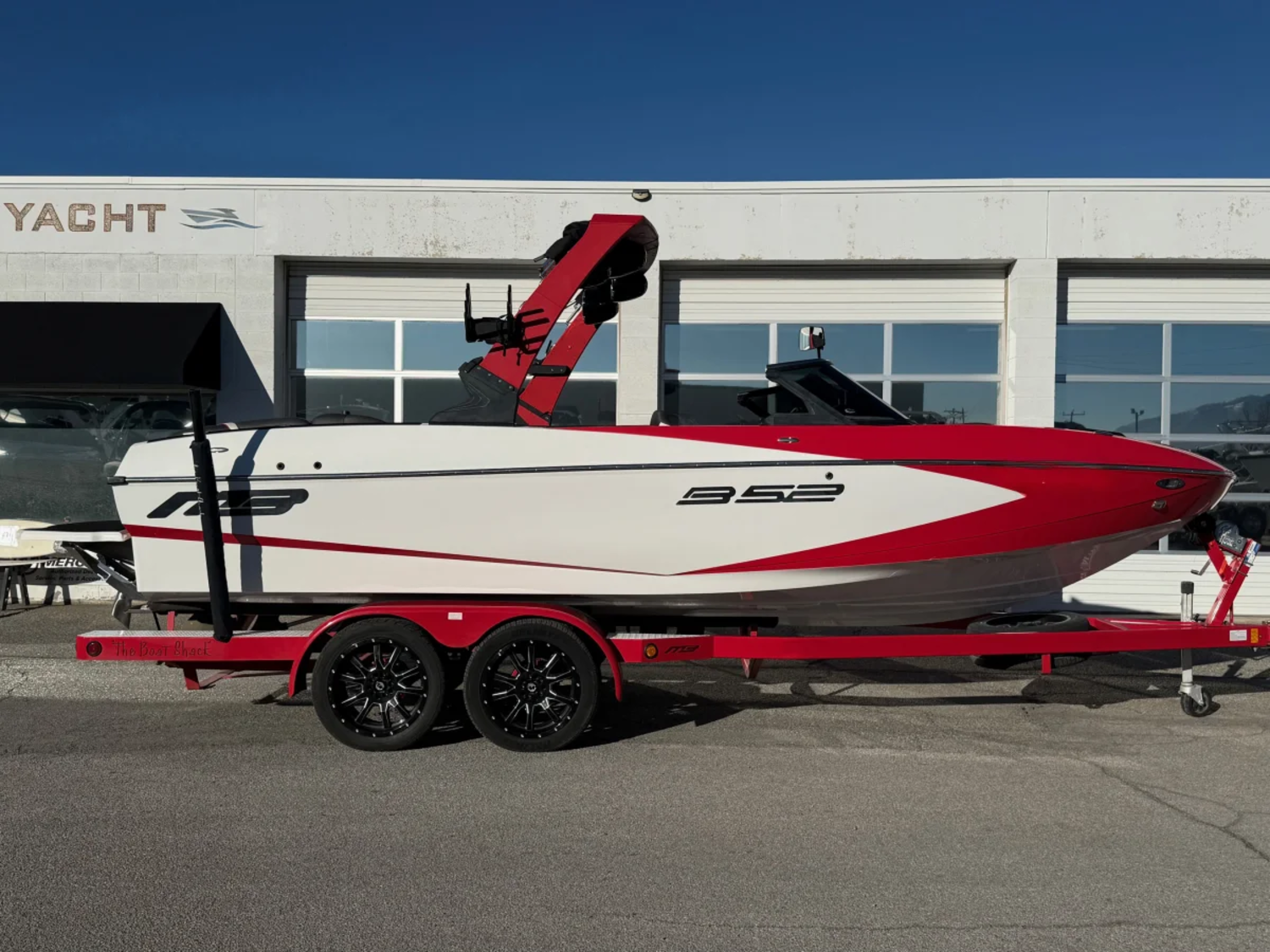2020 23' MB Sports "B52" Classic Bowrider