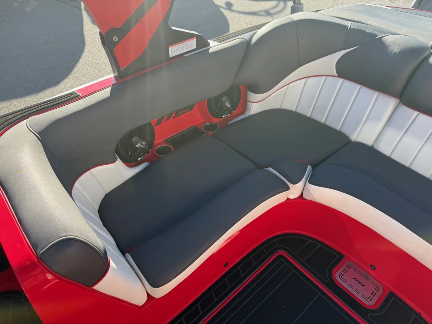 2020 23' MB Sports "B52" Classic Bowrider