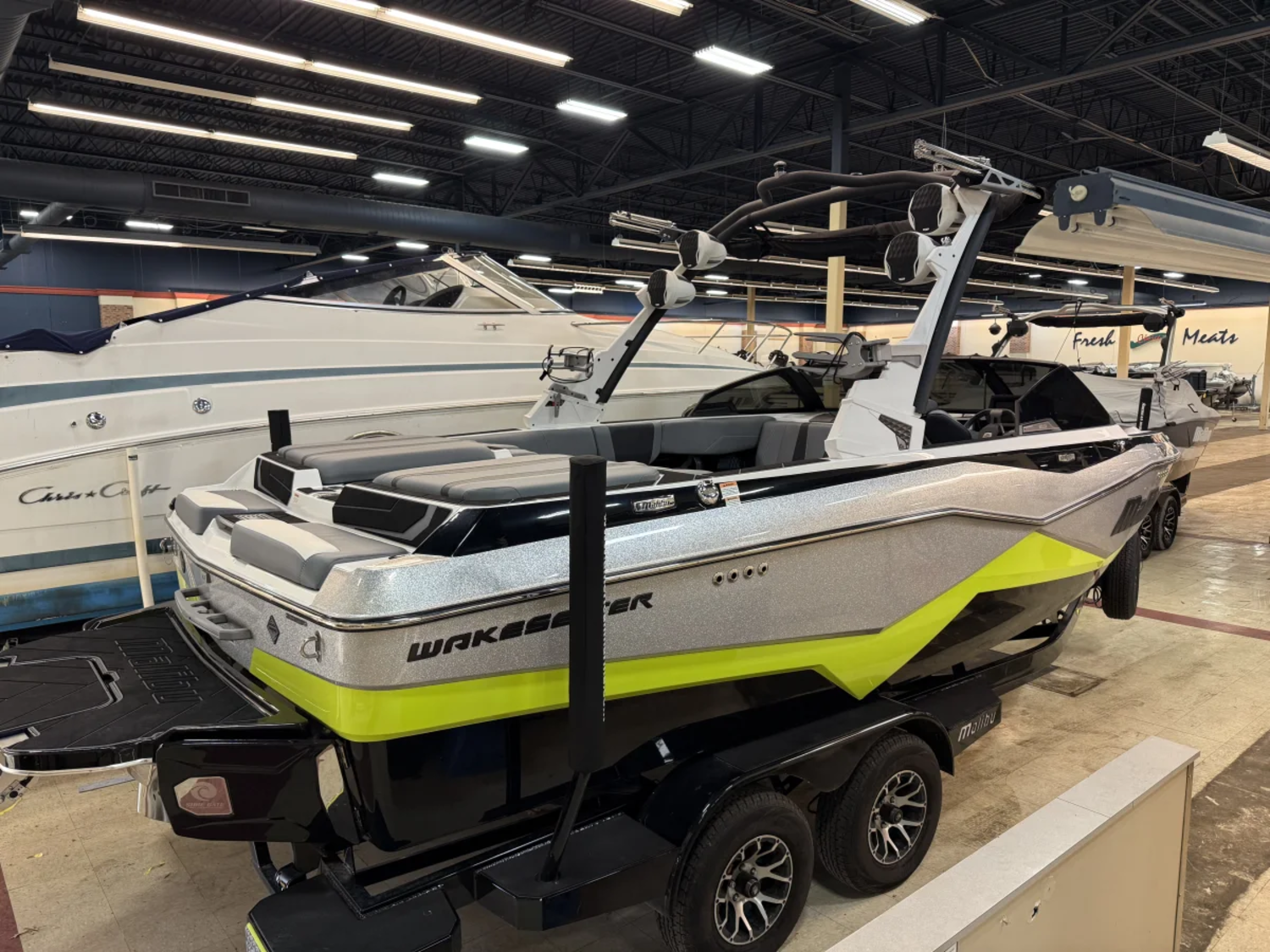 2023 MALIBU 22 LSV Wakesetter M6DI @ TRL