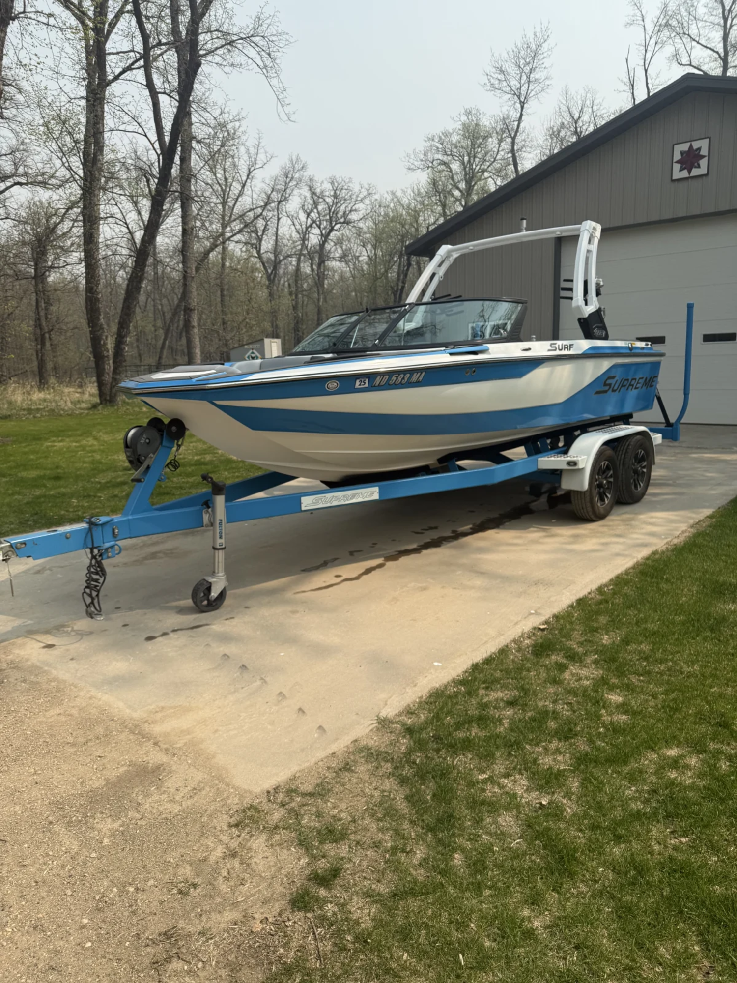 2017 SUPREME S202 Wake boat 