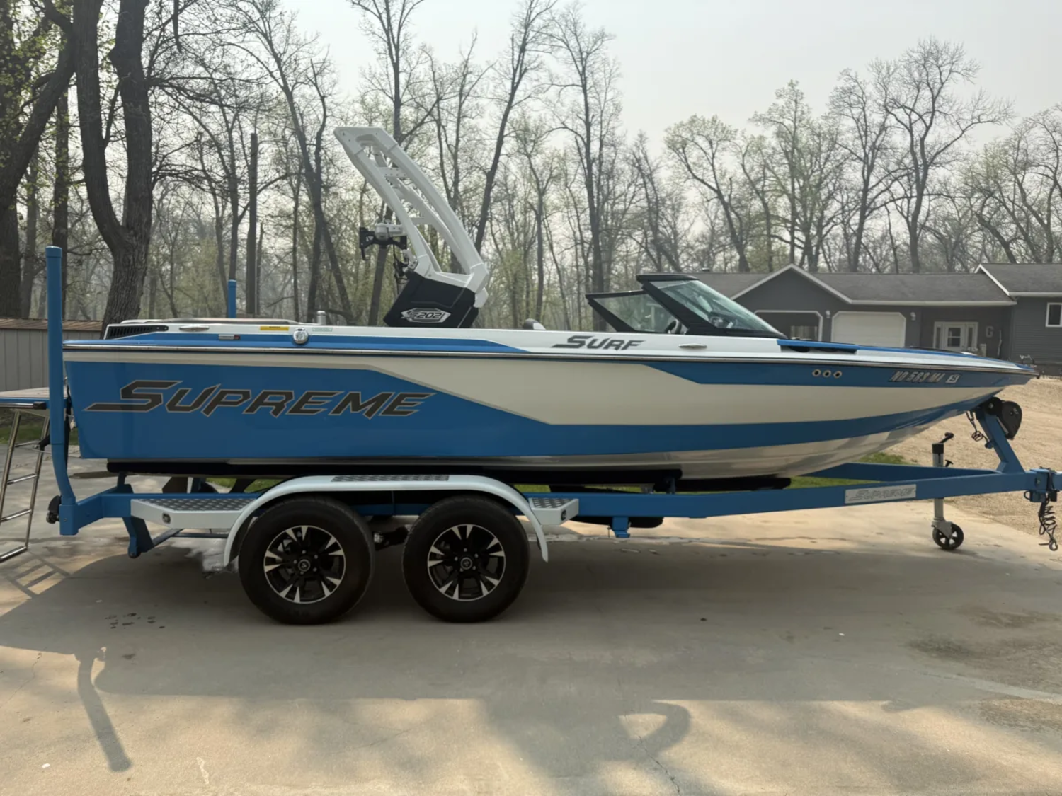 2017 SUPREME S202 Wake boat 