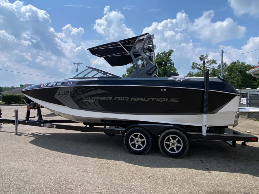 2017 Nautique Boats Super Air Nautique 210 for sale in howard, Ohio