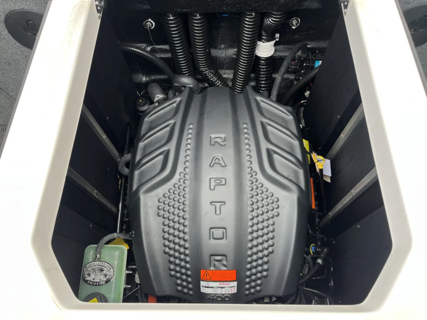 CLEAN LIKE NEW 2024 MOOMBA MAX 