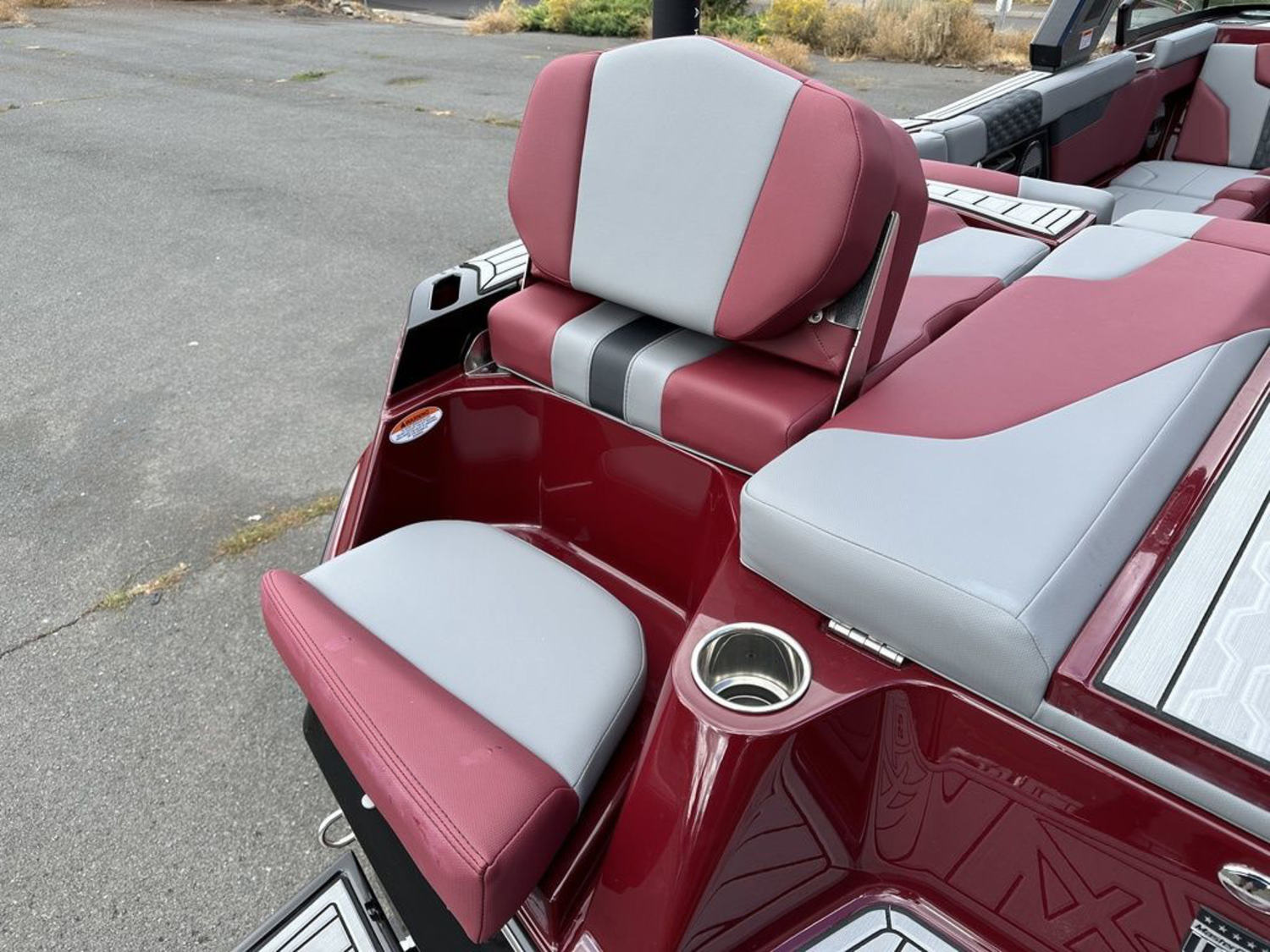 2024 Mastercraft XT25