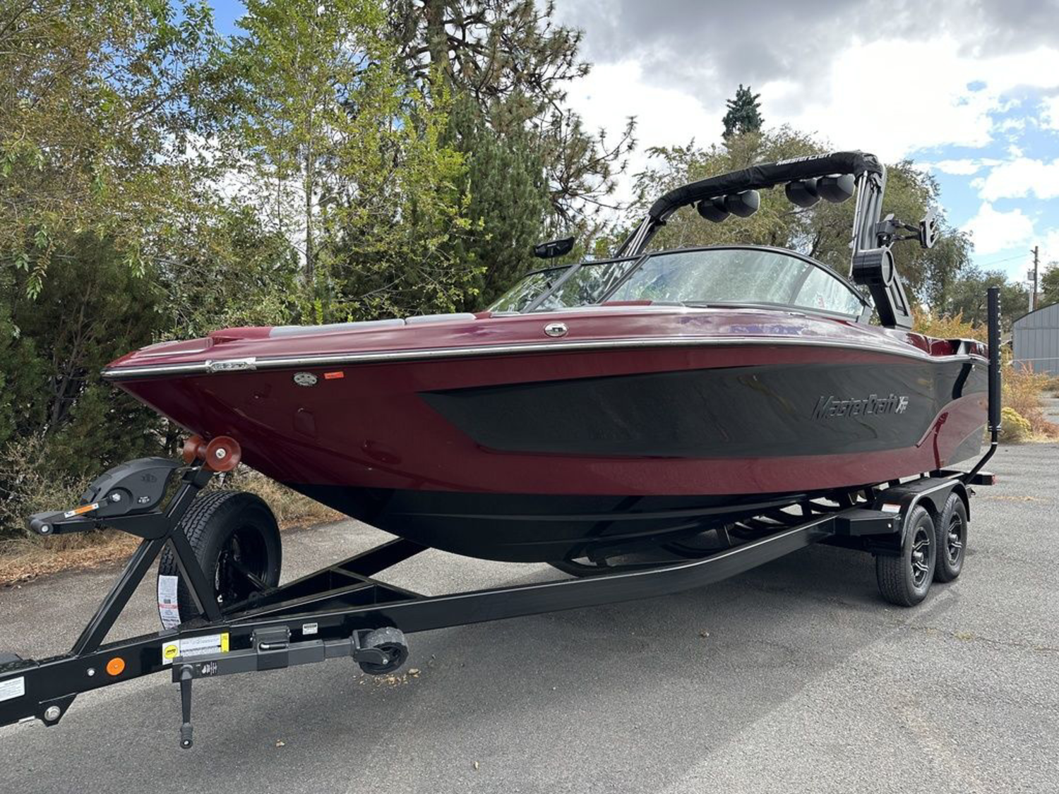 2024 Mastercraft XT25