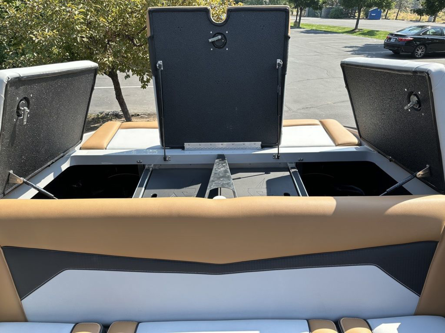 2025 Supreme Boats S220