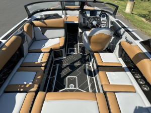 2025 Supreme Boats S220 for sale in Bend, Oregon