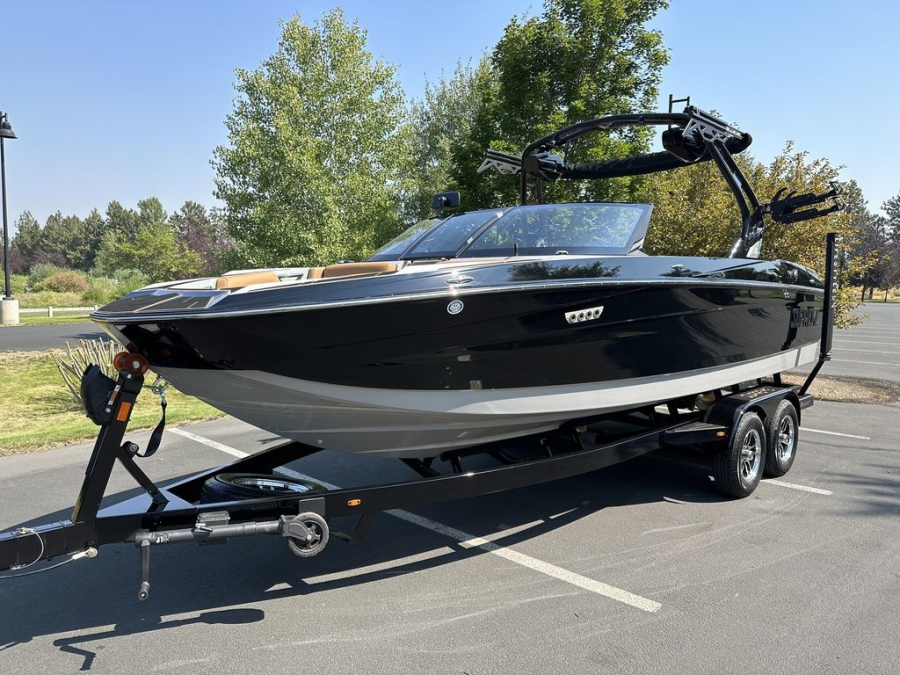 2025 Supreme Boats S220 for sale in Bend, Oregon
