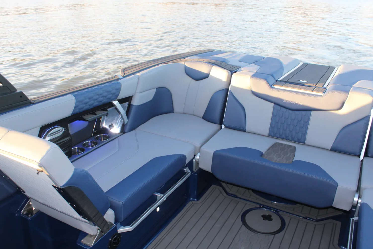2026 MasterCraft XT24