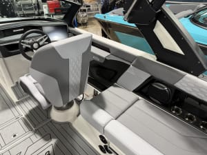 2026-mastercraft-xt23-120553-image11