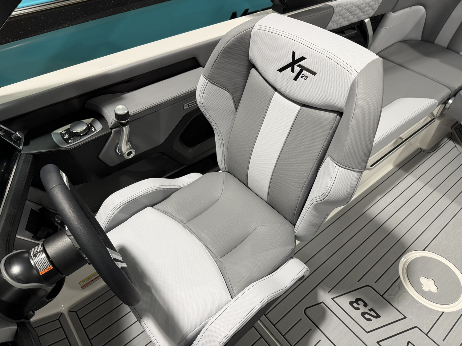 2026 MasterCraft XT23