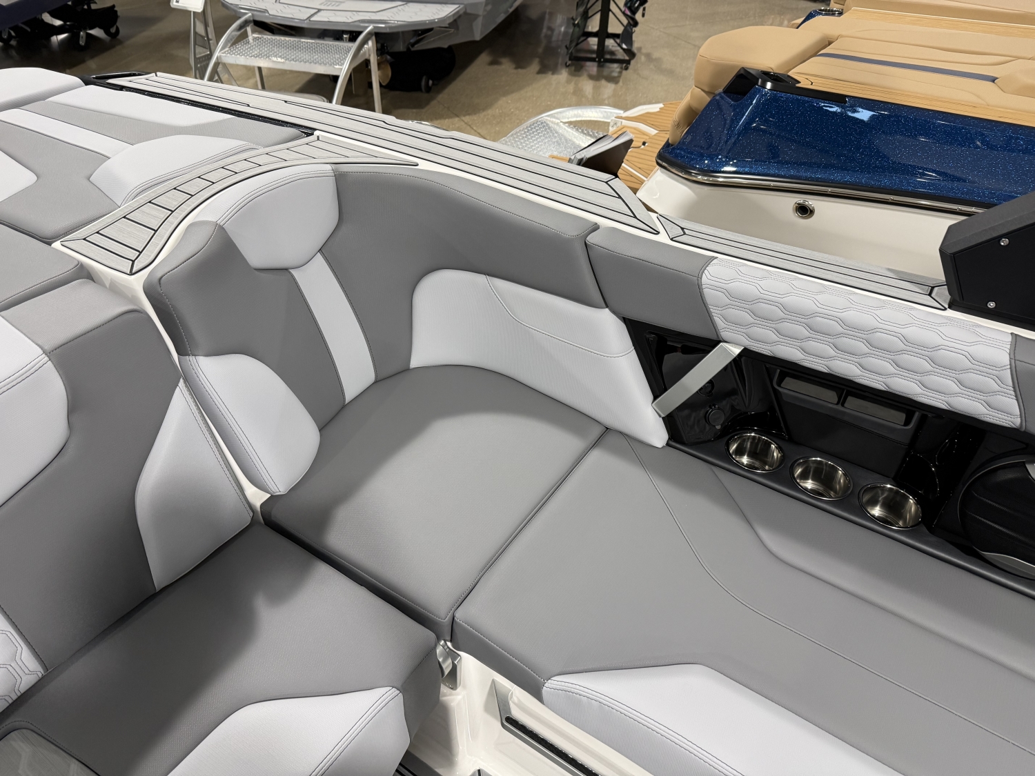 2026 MasterCraft XT23