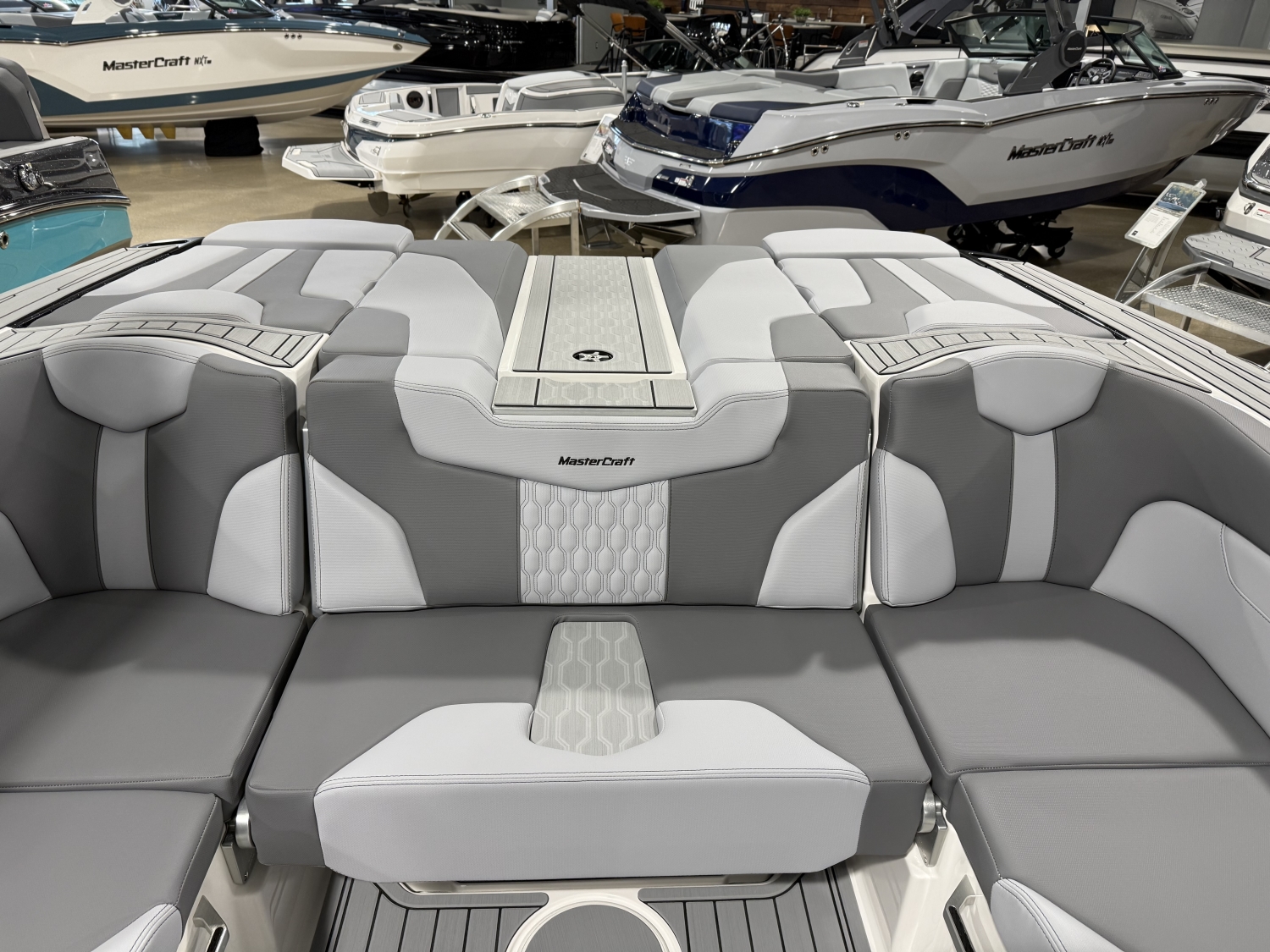 2026 MasterCraft XT23