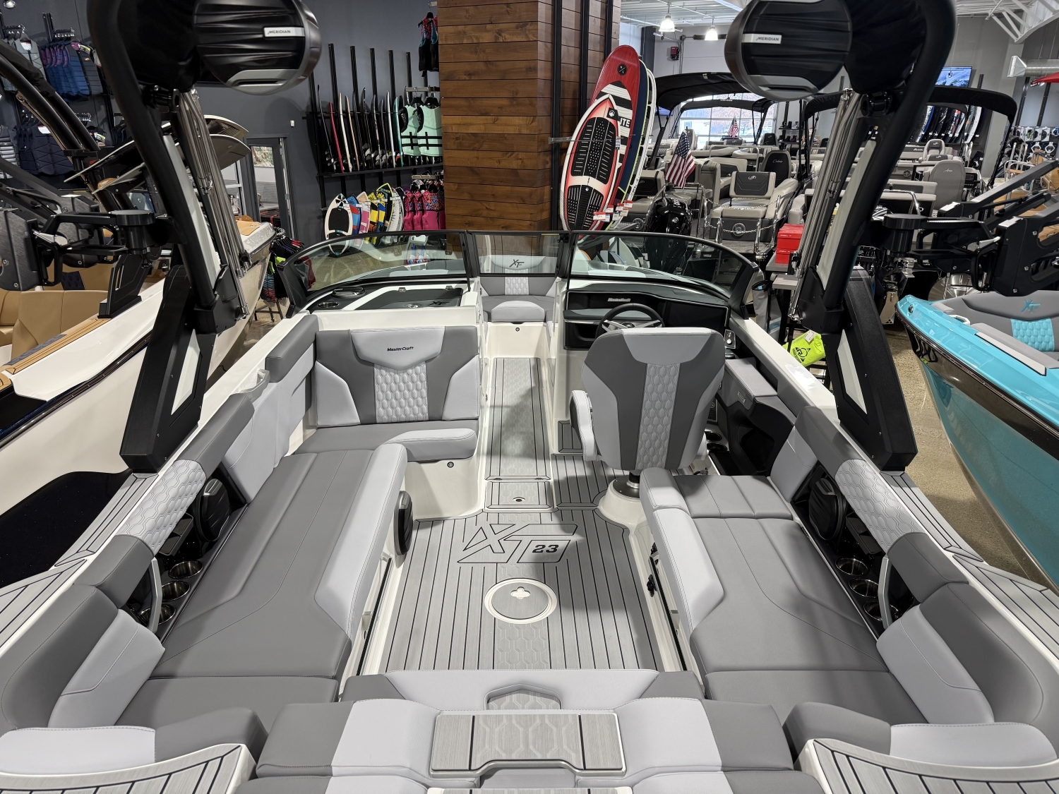 2026 MasterCraft XT23