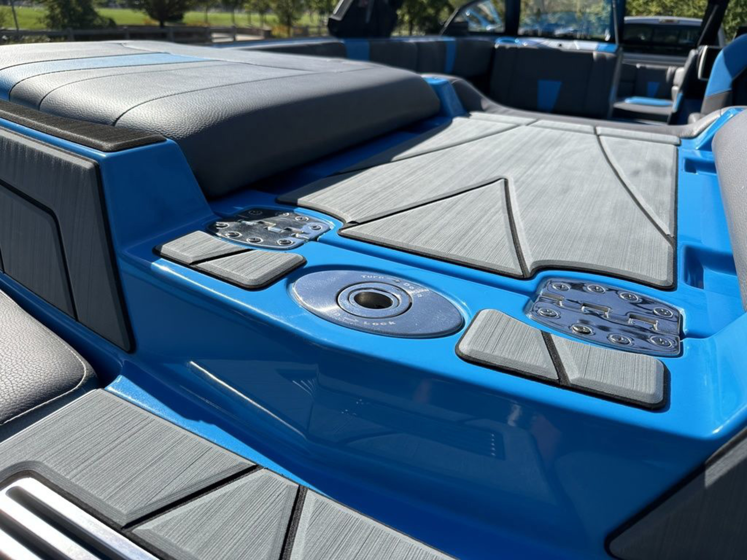 2021 Malibu Boats 23 LSV