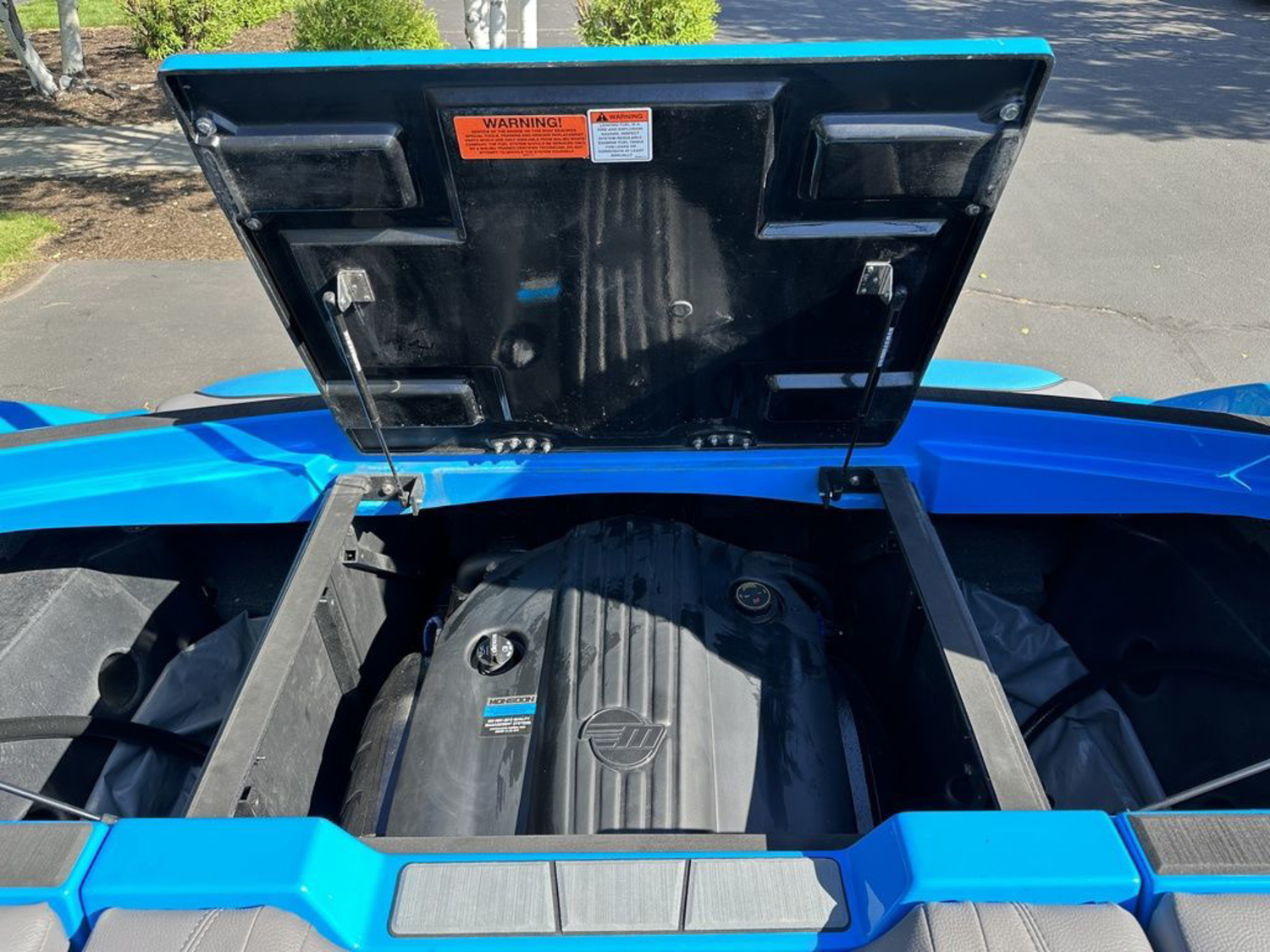 2021 Malibu Boats 23 LSV