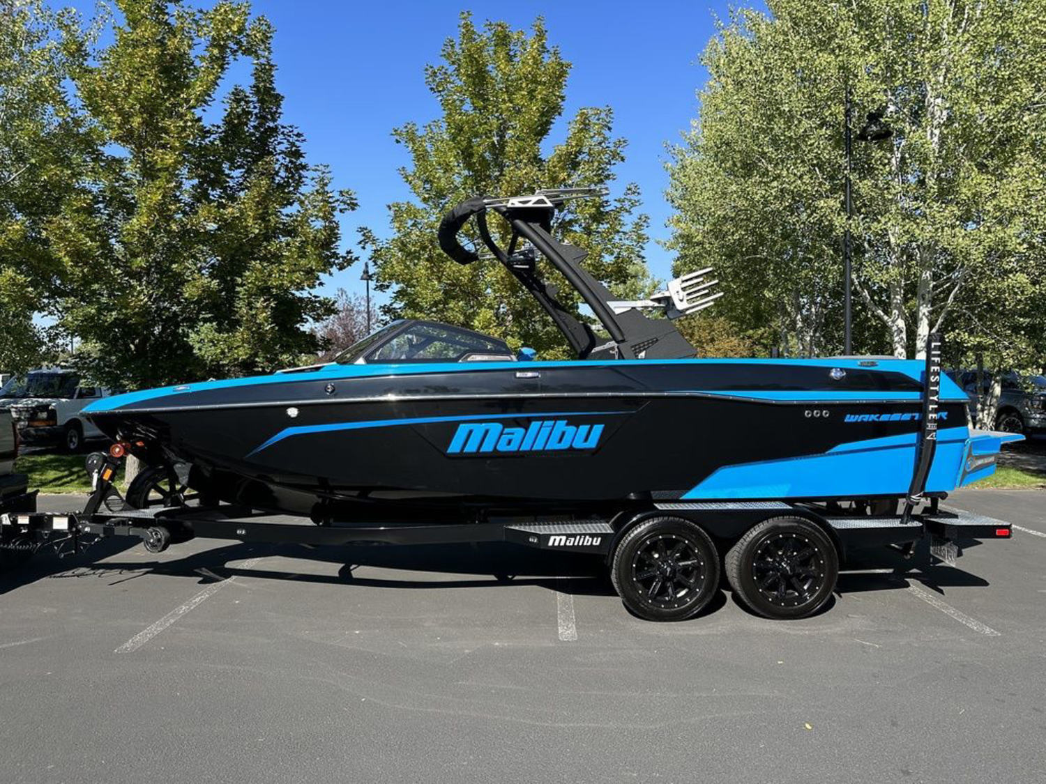 2021 Malibu Boats 23 LSV