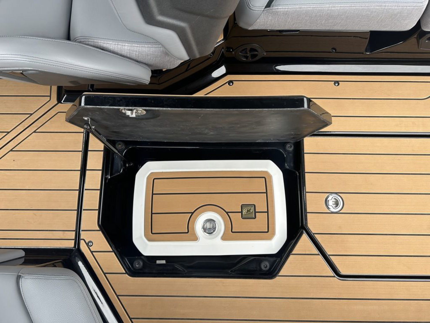 2025 Nautique Super Air Nautique G23