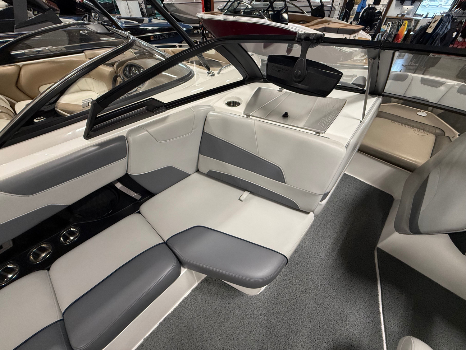 2022 Malibu Wakesetter 22 LSV