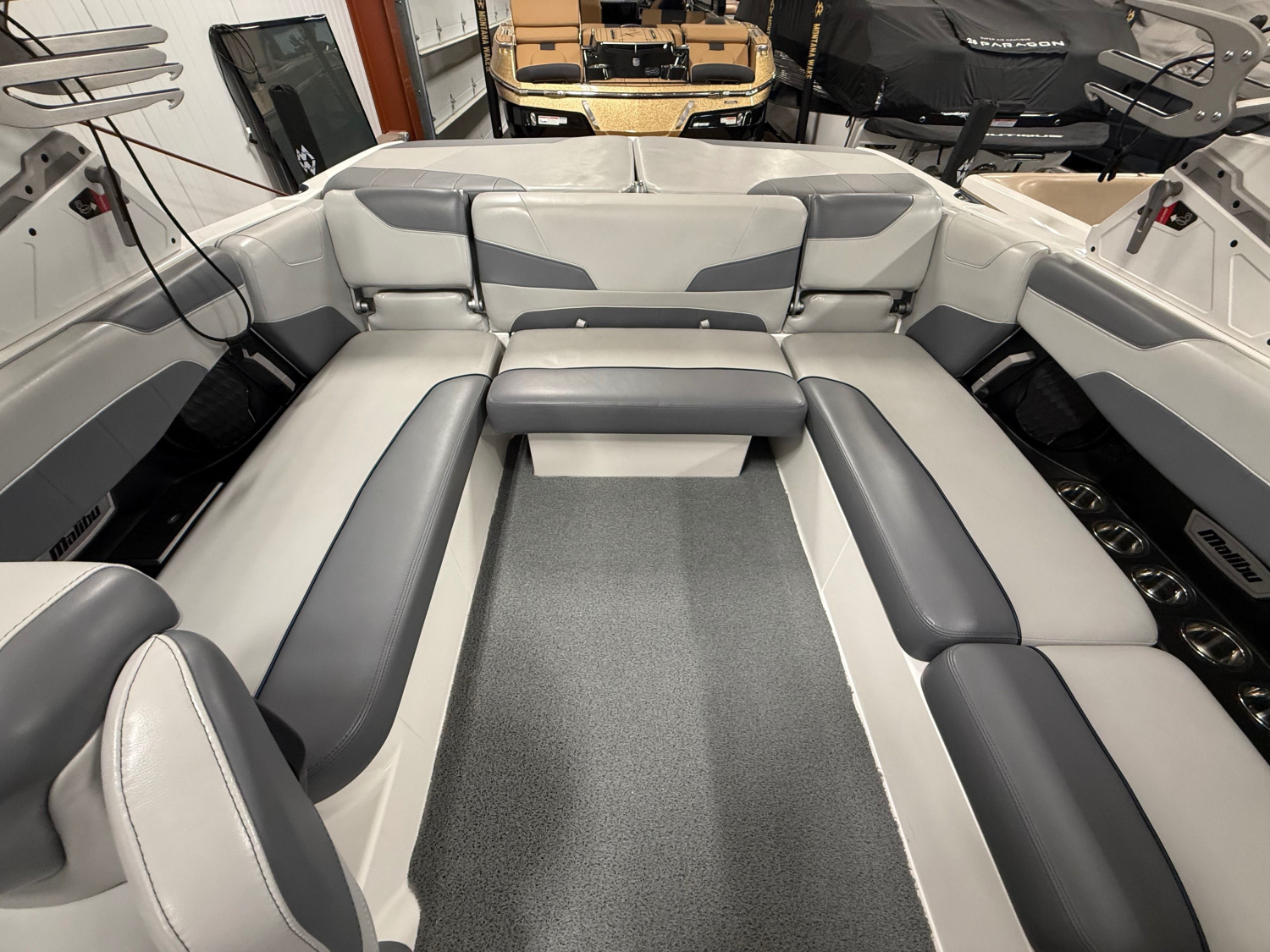2022 Malibu Wakesetter 22 LSV