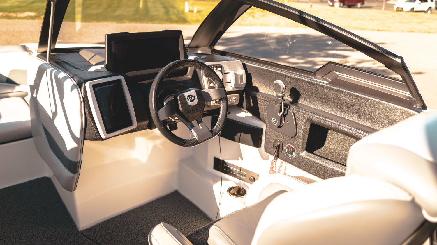 2022 Malibu Wakesetter 22 LSV