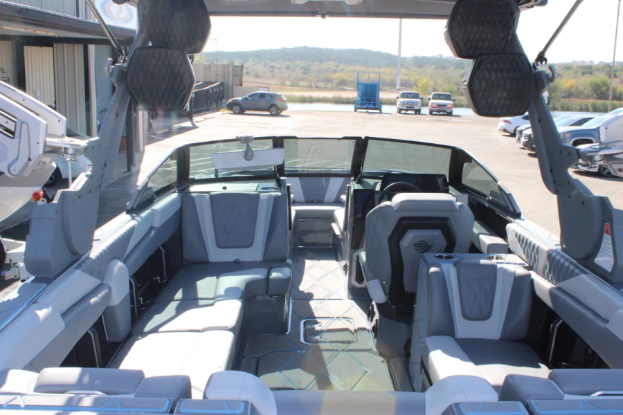 2025 Malibu Boats M242 for sale in New Braunfels, Texas