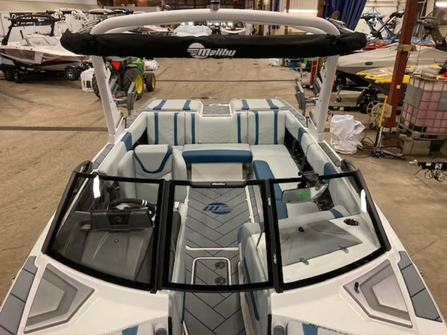 2024 Malibu 23 LSV -S4426