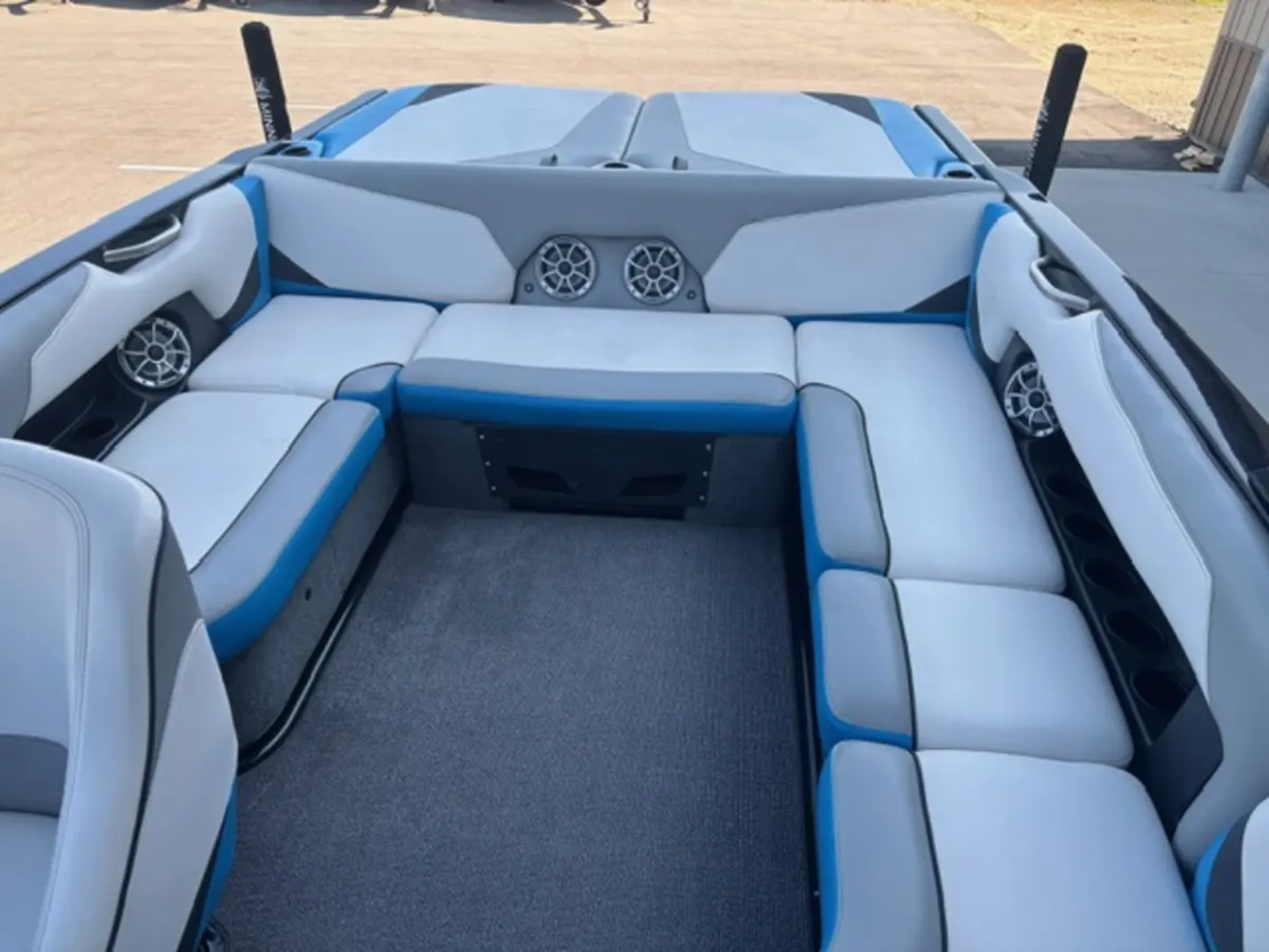 2015 Axis T22 -E5845