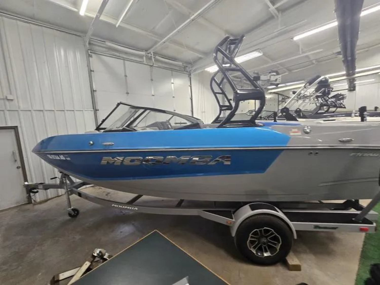 2023 MOOMBA MONDO