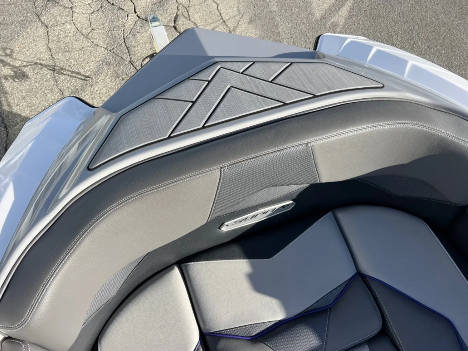 2019 24' Supra "SL550" Bowrider