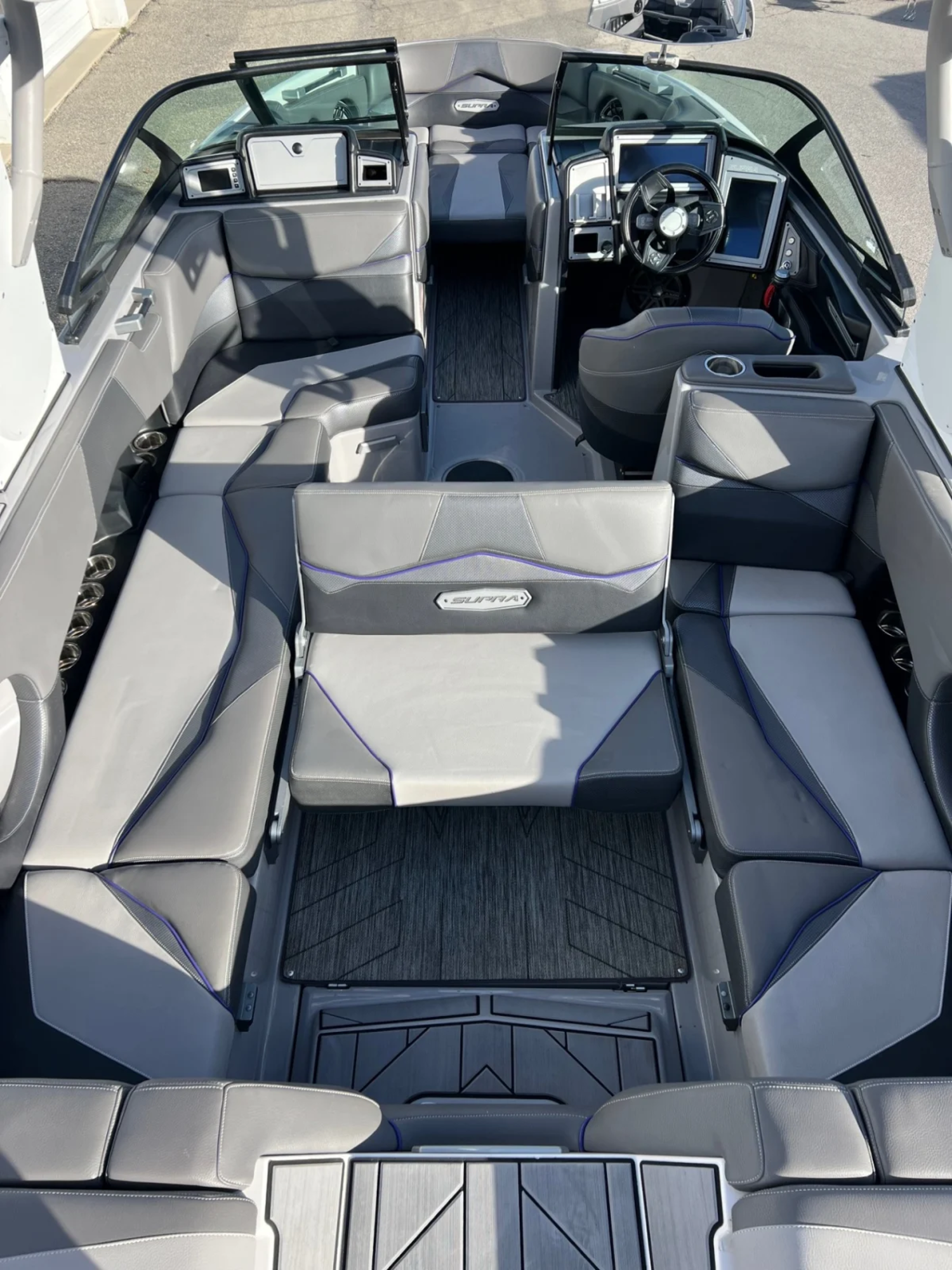 2019 24' Supra "SL550" Bowrider