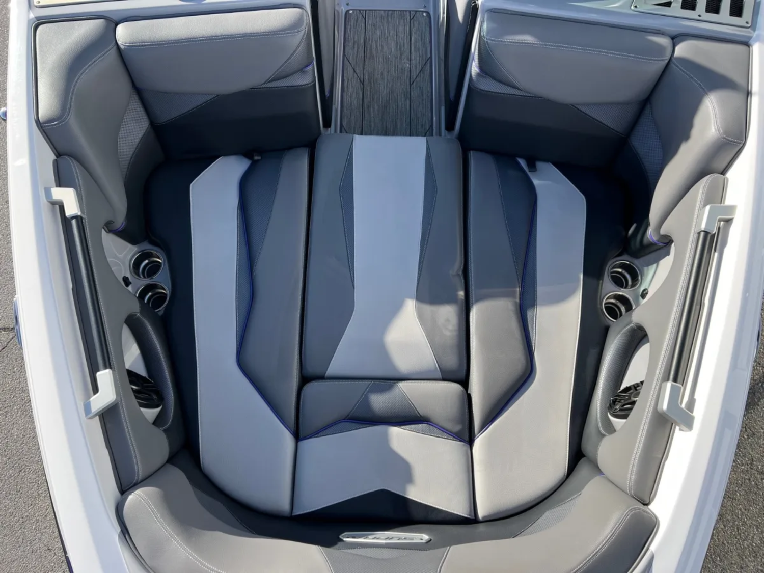 2019 24' Supra "SL550" Bowrider