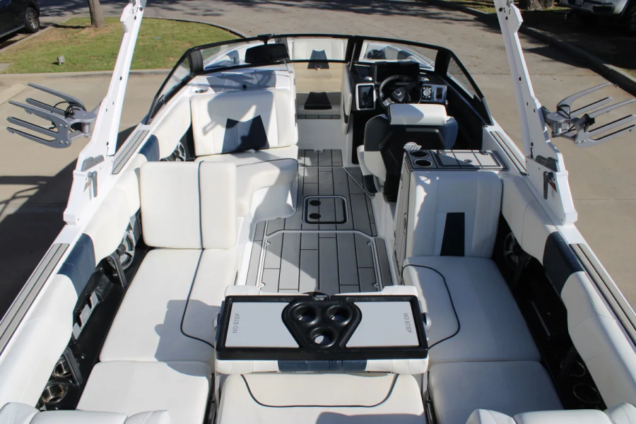 2021 Malibu Boats Wakesetter 24 MXZ for sale in Lewisville, Texas