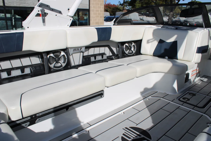 2021 Malibu Boats Wakesetter 24 MXZ for sale in Lewisville, Texas