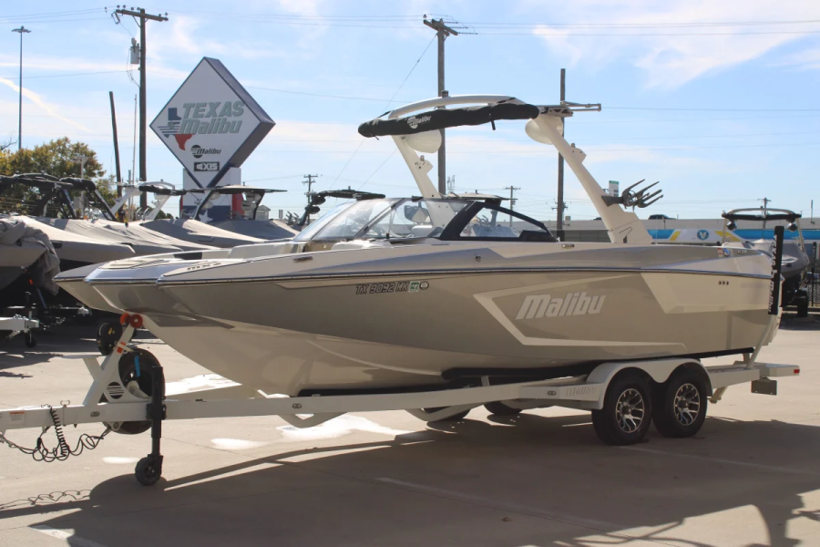 2021 Malibu Boats Wakesetter 24 MXZ for sale in Lewisville, Texas
