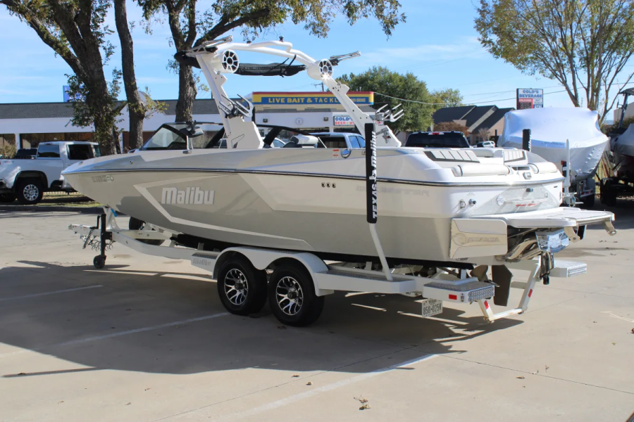 2021 Malibu Boats Wakesetter 24 MXZ for sale in Lewisville, Texas